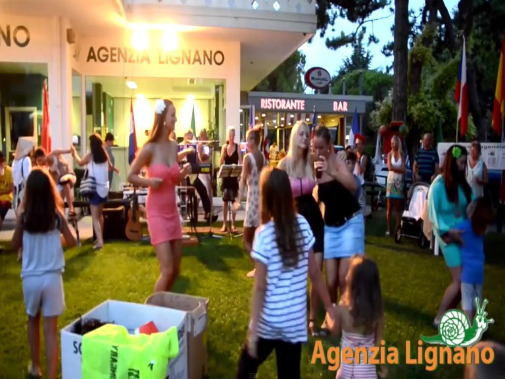 Lignano Exclusive With Pool Lejlighed Lignano Sabbiadoro Eksteriør billede